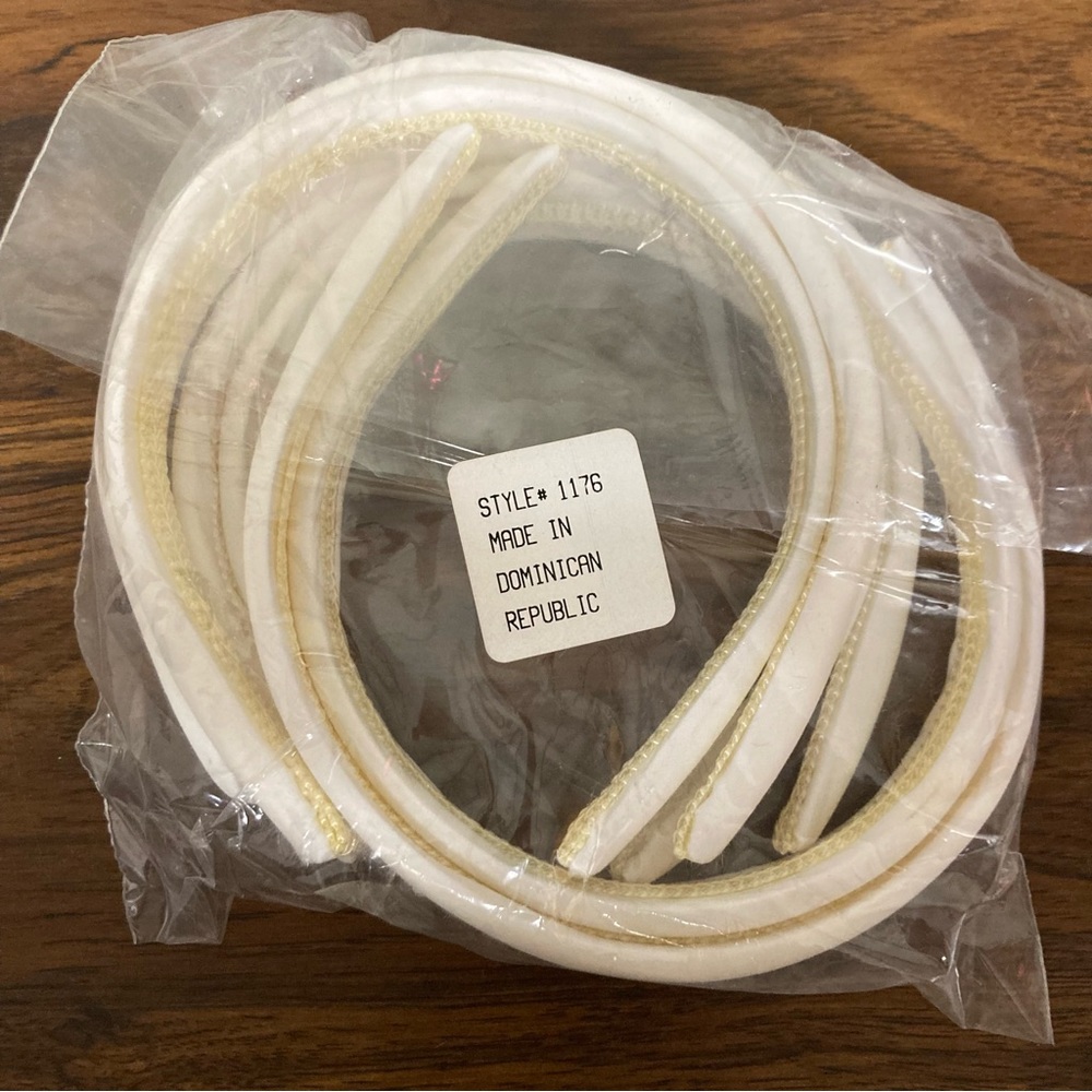 5/$15 NWOT Pack of SIX Off-White Headbands (BUNDLE ONLY)